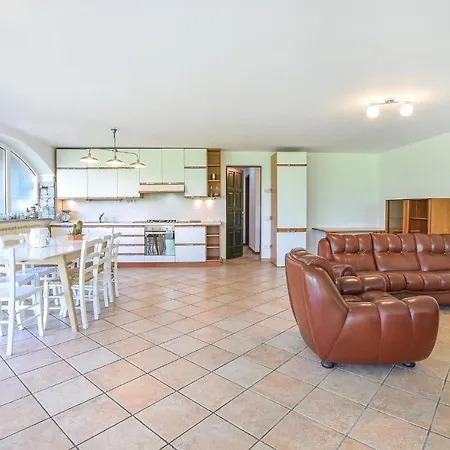 Begonia Holiday home